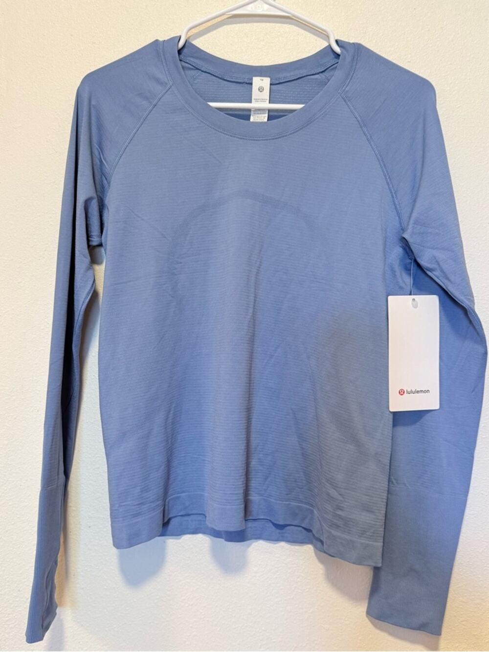 lululemon athletica Swiftly Tech Long Sleeve Top PREB Blue size 10 race length